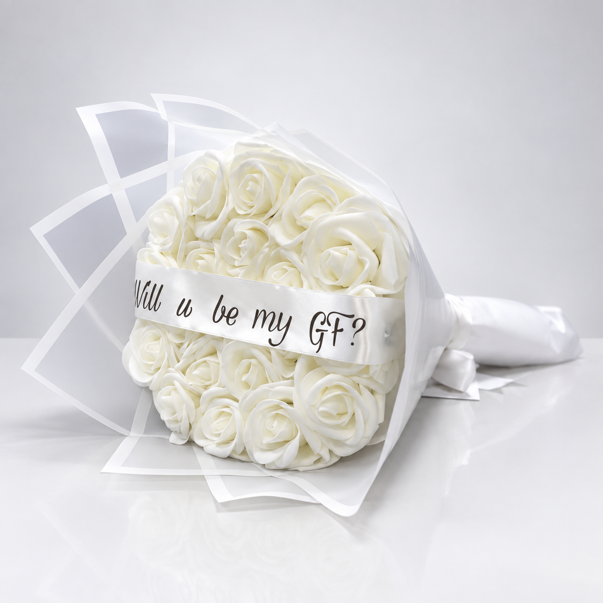 Weißes Rosenbouquet