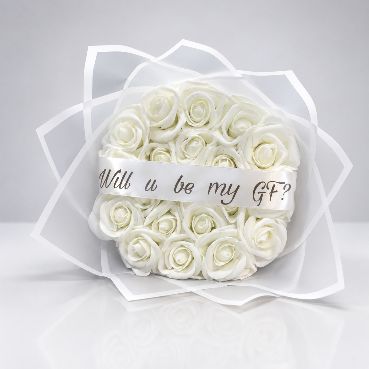 Weißes Rosenbouquet