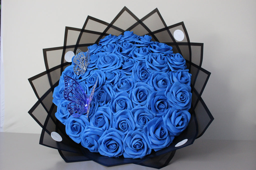 Blau - Rosen Bouquet